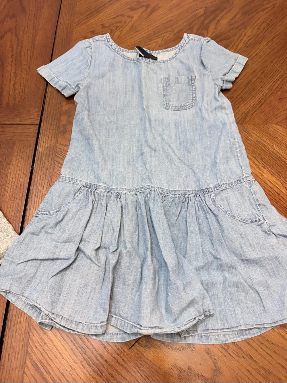 Gap Kids Girls Dress Bundle Size S (6-7) Gray Knit & Chambray Pocket Dresses